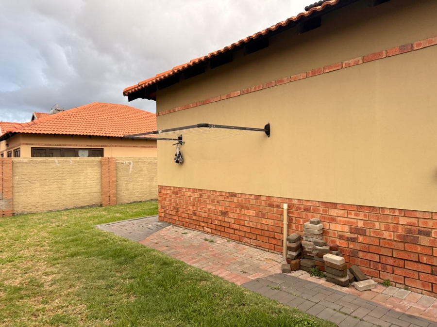 3 Bedroom Property for Sale in Waterkloof East North West
